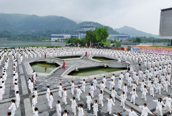 世博体育造成浓厚的太极拳健身氛围-世博官方体育app下载(官方)官方网站·IOS/安卓通用版/手机版